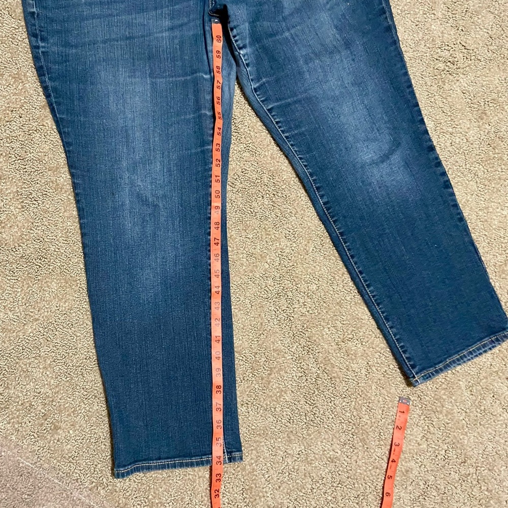 Kut from the Kloth 18W Blue Embroidered Pockets Med Wash Straight Leg Jeans - Picture 8 of 10